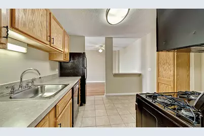 [Address not provided], Lombard, IL 60148 - Photo 2