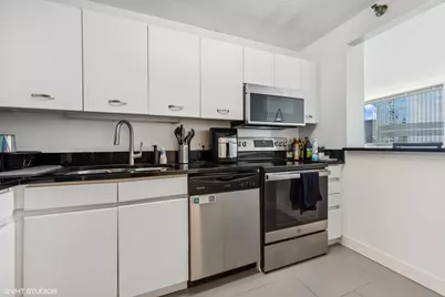 440 N Wabash Avenue #4409, Chicago, IL 60611 - Photo 16