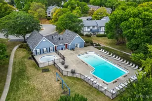 25 Illinois Ave, Schaumburg, IL 60193 - Photo 24