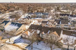 25 Illinois Ave, Schaumburg, IL 60193 - Photo 36