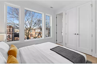 2433 W Cuyler Avenue, Chicago, IL 60618 - Photo 40