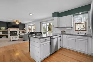 1930 Sapphire Ln, Aurora, IL 60506 - Photo 10