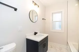 5529 W Cornelia Ave, Chicago, IL 60641 - Photo 16