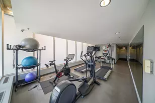 550 N St Clair St, Chicago, IL 60611 - Photo 26