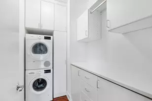 550 N St Clair St, Chicago, IL 60611 - Photo 20