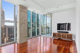 550 N St Clair St, Chicago, IL 60611 - Photo 4