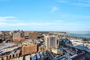 655 W Irving Park Rd, Chicago, IL 60613 - Photo 12