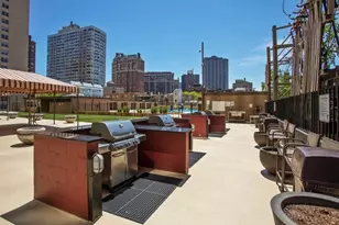 655 W Irving Park Rd, Chicago, IL 60613 - Photo 18