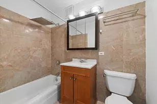 655 W Irving Park Rd, Chicago, IL 60613 - Photo 10