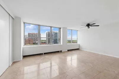 655 W Irving Park Road #906, Chicago, IL 60613 - Photo 6