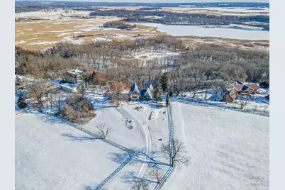 7814 N Pillow Hill Road, Spring Grove, IL 60081 - Photo 2