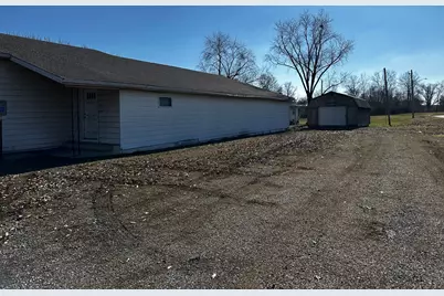 1502 S Pine Street, Centralia, IL 62801 - Photo 22