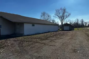 1502 S Pine St, Centralia, IL 62801 - Photo 22