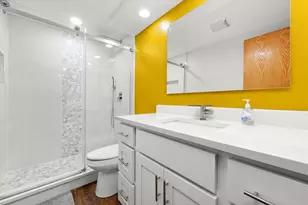 7932 W 93rd St, Hickory Hills, IL 60457 - Photo 16