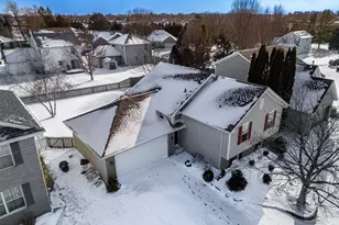 3379 Prairie View Dr, Rockford, IL 61114 - Photo 2