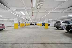 6400 N Cicero Ave, Lincolnwood, IL 60712 - Photo 20