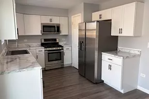 2 Beaver Creek Ct, Bolingbrook, IL 60490 - Photo 12