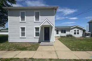 227 E 2nd St, Mineral, IL 61344 - Photo 2