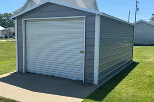 227 E 2nd St, Mineral, IL 61344 - Photo 8