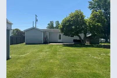 227 E 2nd Street, Mineral, IL 61344 - Photo 6