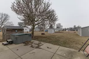 227 E 2nd St, Mineral, IL 61344 - Photo 4