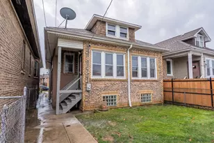 5238 W Wolfram St, Chicago, IL 60641 - Photo 14