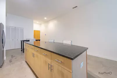 949 W Madison Street #207, Chicago, IL 60607 - Photo 8