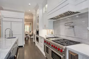 1823 N Bissell St, Chicago, IL 60614 - Photo 14