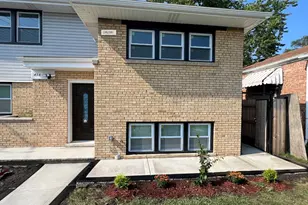 458 W 127th St, Chicago, IL 60628 - Photo 2