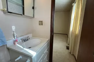 119 Salem Dr, Salem, IL 62881 - Photo 16