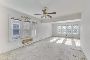 6120 W Newport Ave, Chicago, IL 60634 - Photo 2