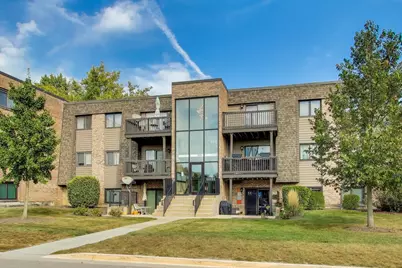 1424 Stonebridge Circle #L4, Wheaton, IL 60189 - Photo 2