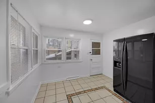 6118 N Hoyne Ave, Chicago, IL 60659 - Photo 4