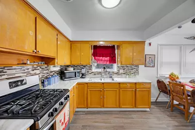 6118 N Hoyne Avenue, Chicago, IL 60659 - Photo 14