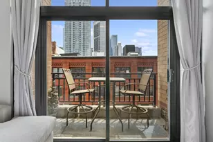 400 W Ontario St, Chicago, IL 60654 - Photo 8