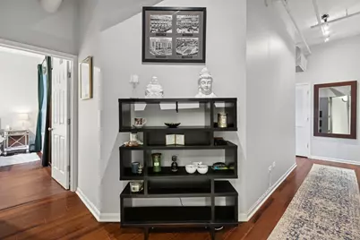 400 W Ontario Street #513, Chicago, IL 60654 - Photo 2