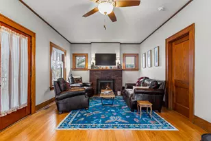 306 N Edwin St, Champaign, IL 61821 - Photo 8