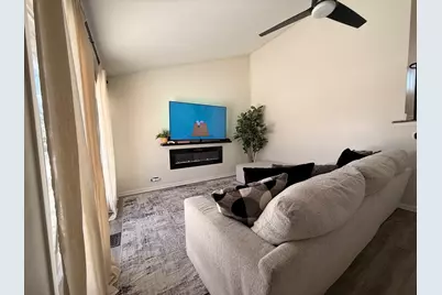 [Address not provided], Addison, IL 60101 - Photo 10