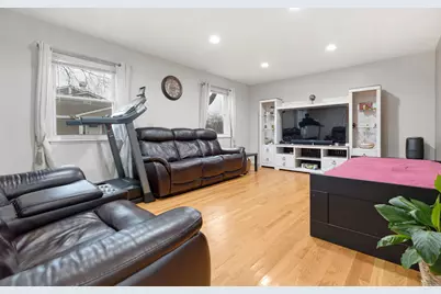 [Address not provided], Schaumburg, IL 60194 - Photo 4