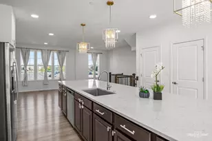 2906 Reflection Dr, Naperville, IL 60564 - Photo 12