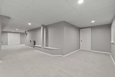 1940 Morningview Drive, Hoffman Estates, IL 60192 - Photo 26