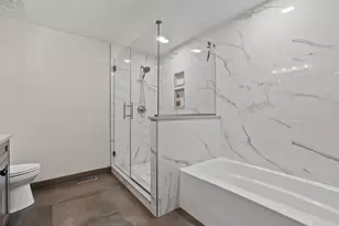 1940 Morningview Dr, Hoffman Estates, IL 60192 - Photo 24