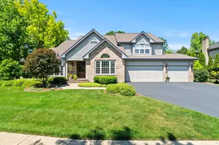 1940 Morningview Dr, Hoffman Estates, IL 60192 - Photo 1