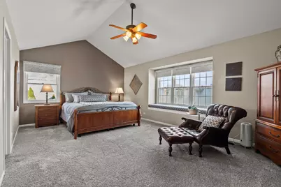 1940 Morningview Drive, Hoffman Estates, IL 60192 - Photo 16