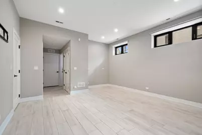 2245 N Rockwell Street, Chicago, IL 60647 - Photo 20