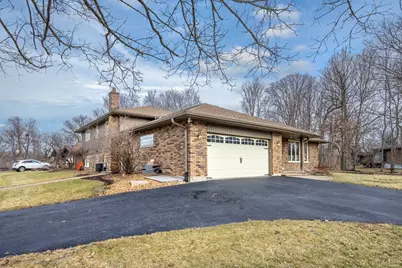 641 Woods Street, Frankfort, IL 60423 - Photo 2