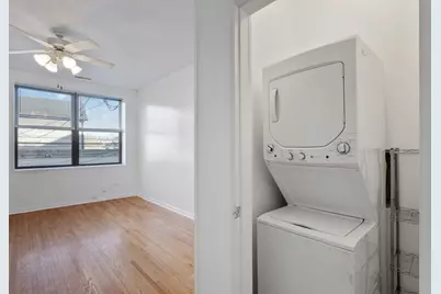 3320 W Diversey Avenue #1, Chicago, IL 60647 - Photo 6