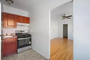 1635 W Morse Ave, Chicago, IL 60626 - Photo 4