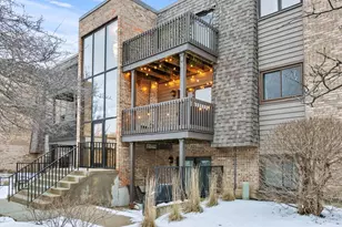 1426 Stonebridge Cir, Wheaton, IL 60189 - Photo 2