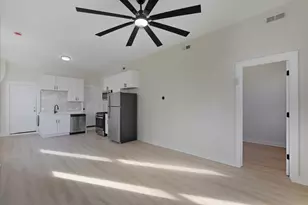 1322 W Ohio St, Chicago, IL 60642 - Photo 4